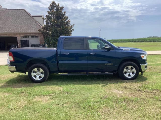 Image of Dodge Ram 1500 equipment image 3