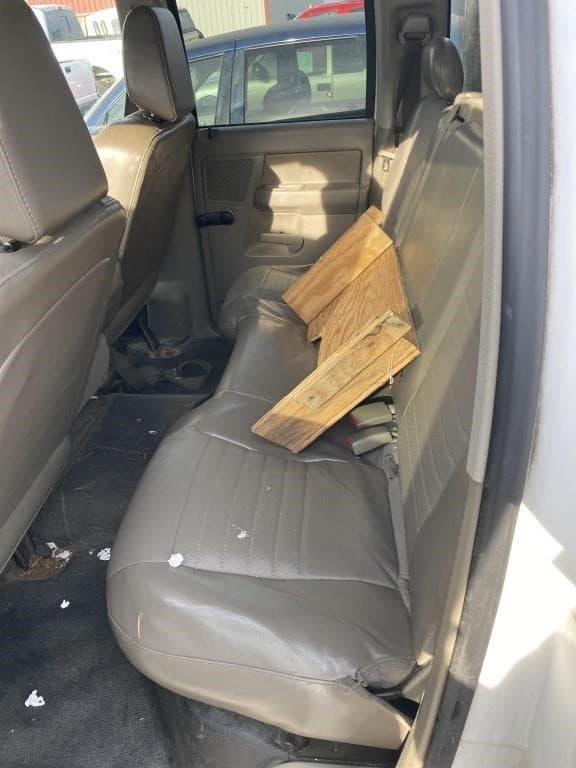 Image of Dodge Ram 1500 equipment image 3