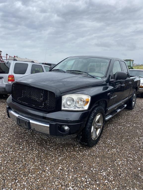 Image of Dodge Ram 1500 equipment image 1
