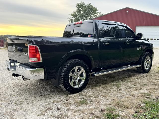 Image of Dodge Ram 1500 equipment image 4