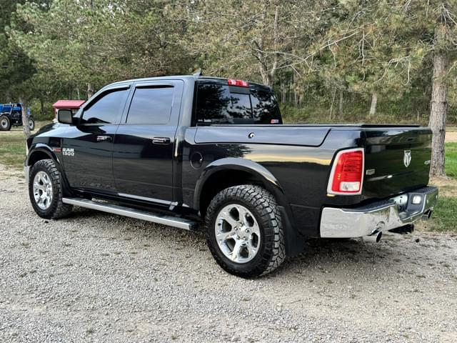 Image of Dodge Ram 1500 equipment image 2