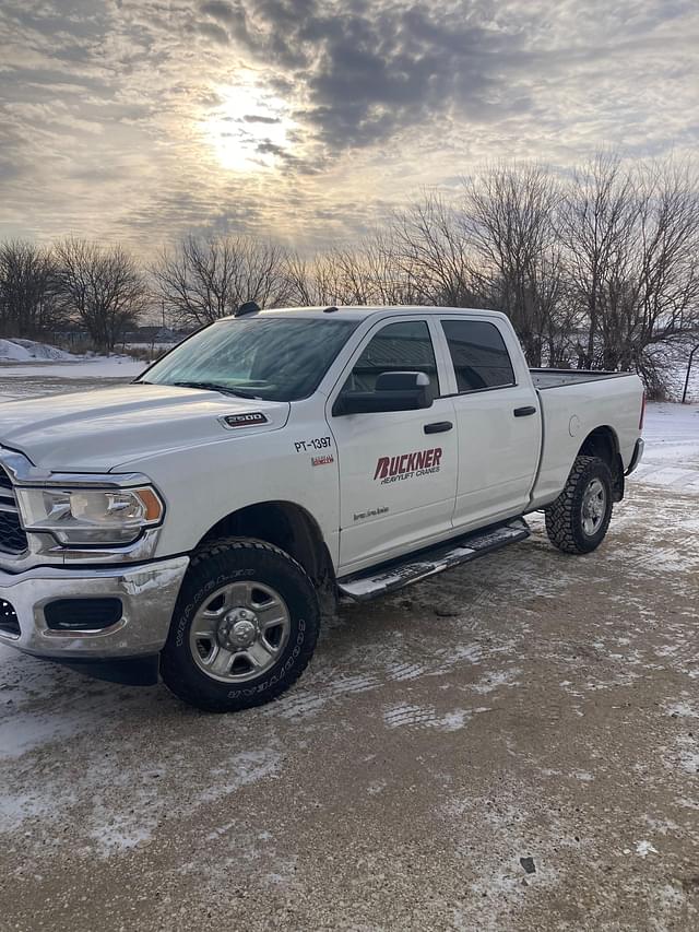 Image of Dodge Ram 2500 equipment image 1