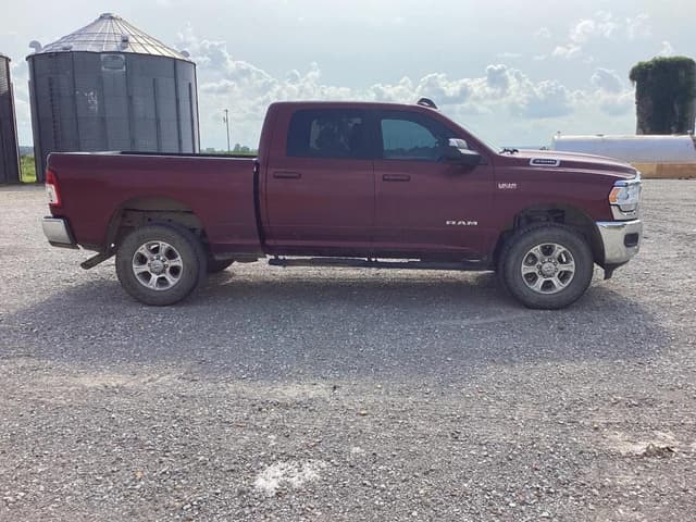 Image of Dodge Ram 2500HD equipment image 3
