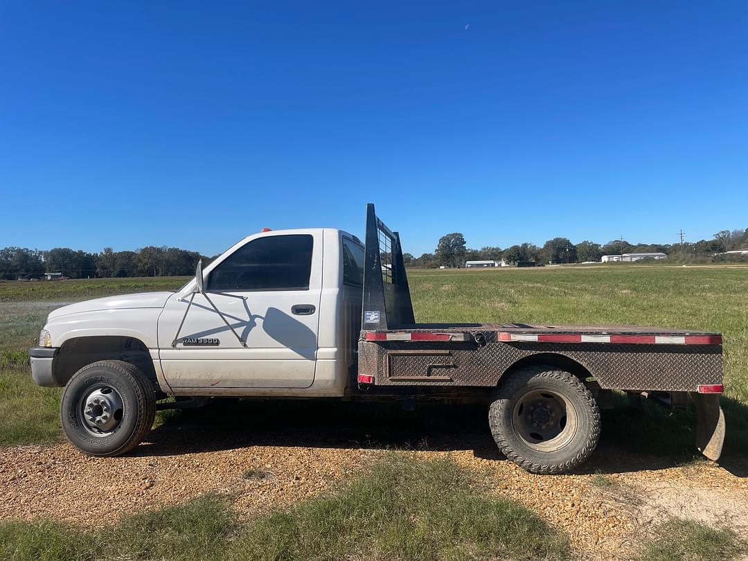 Image of Dodge Ram 3500 Primary image