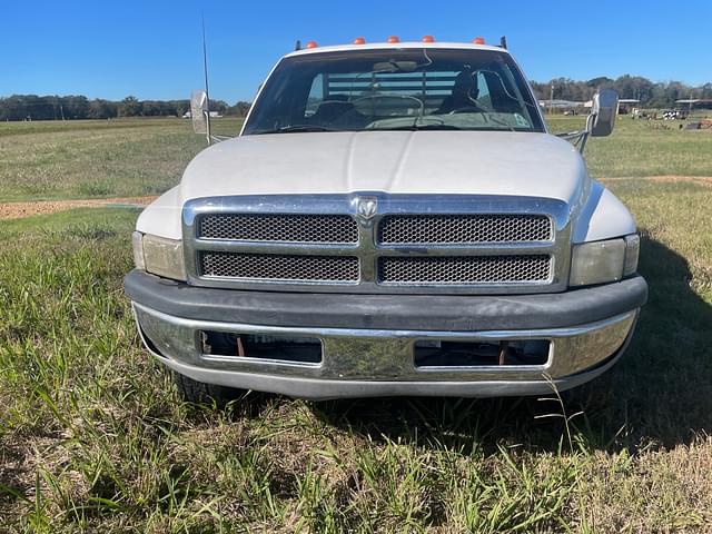 Image of Dodge Ram 3500 equipment image 1