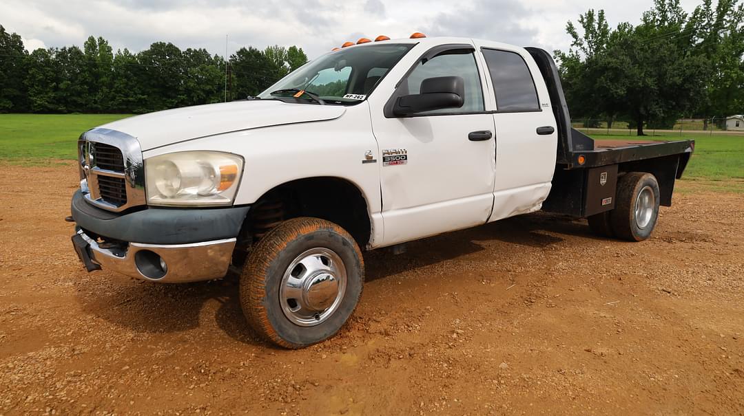 Image of Dodge Ram 3500 Primary image