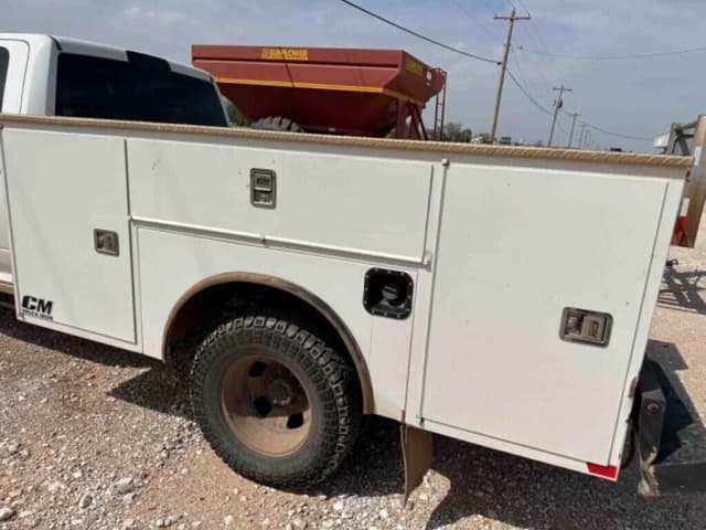 Image of Dodge Ram 3500HD equipment image 2