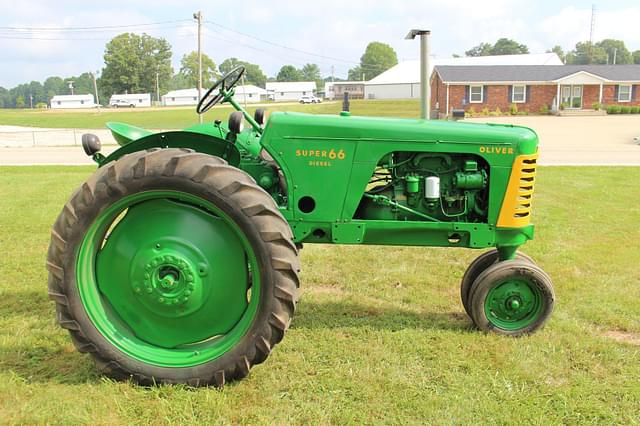Image of Oliver Super 66 equipment image 1