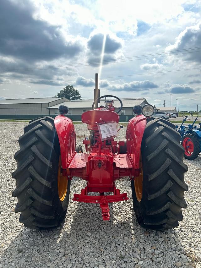 Image of Massey-Harris 744 equipment image 3