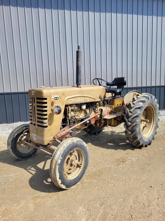 Main image McCormick-Deering FU237