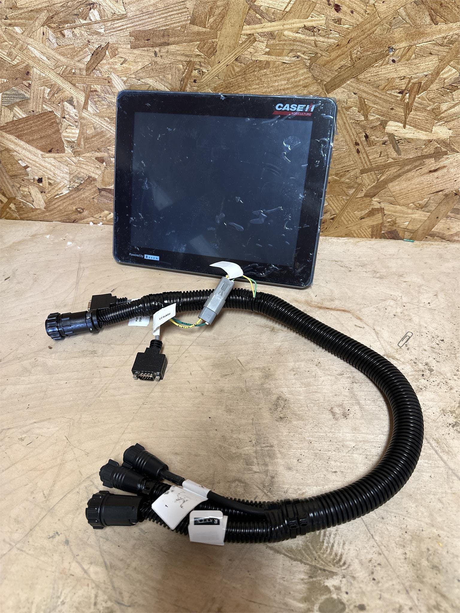 Raven Viper 4+ Equipment Image0