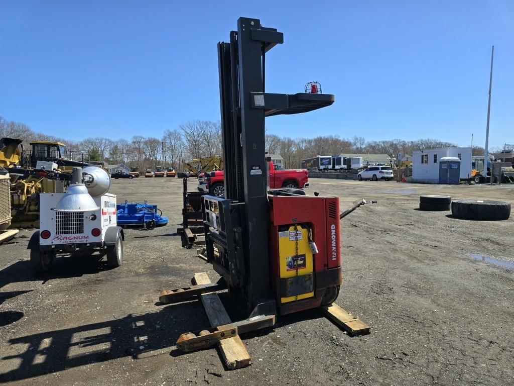 Raymond  R40TT  Equipment Image0