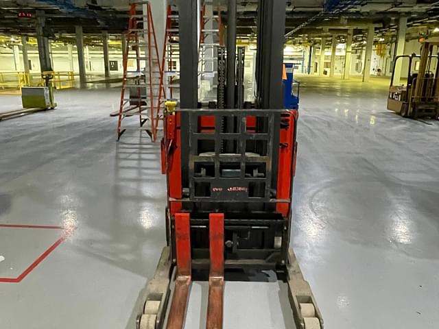 Image of Raymond R35TT equipment image 1
