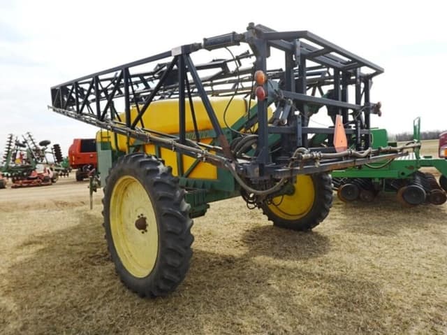 Image of Red Ball 680 equipment image 2