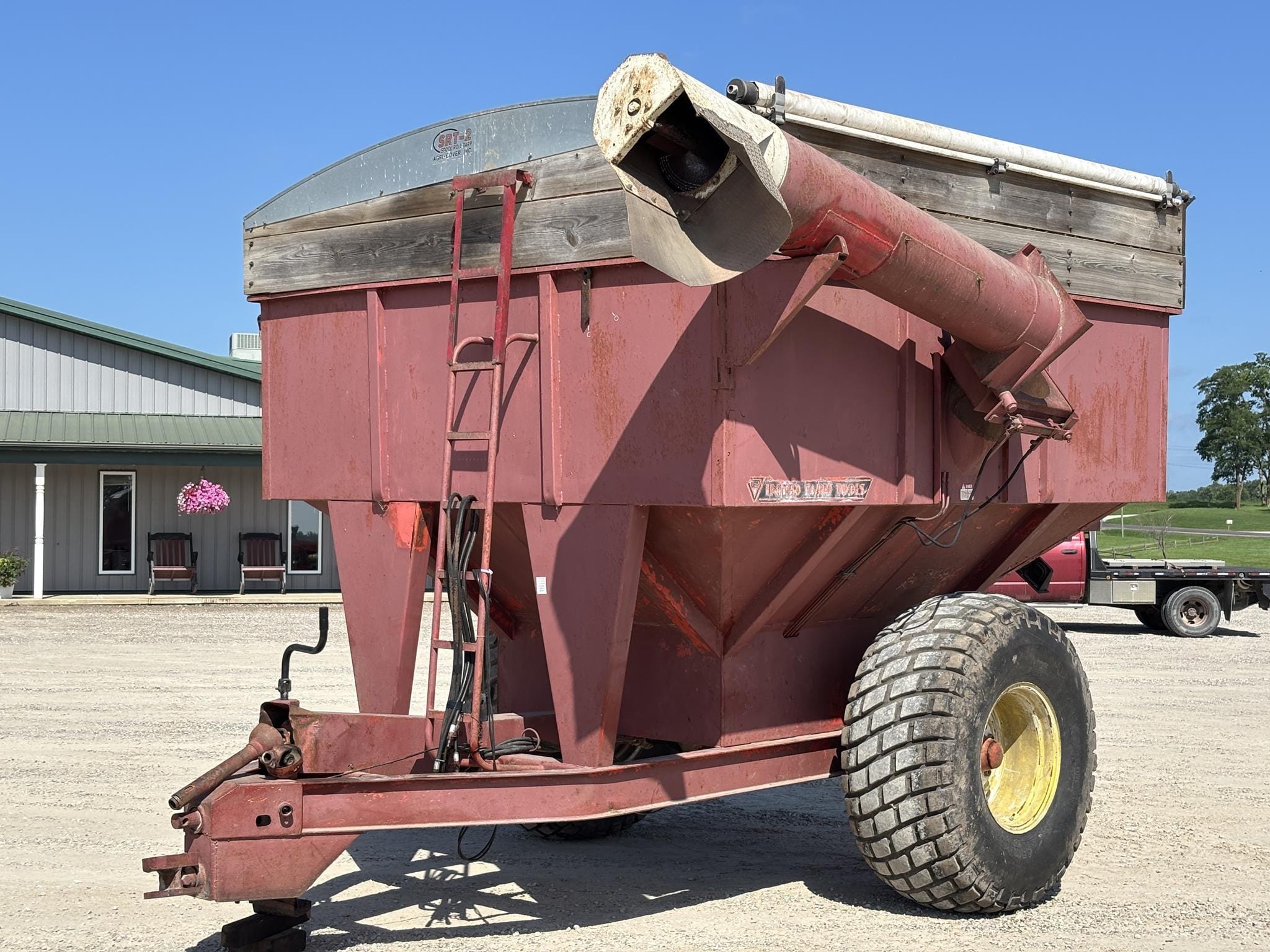 United Farm Tools 500 Equipment Image0