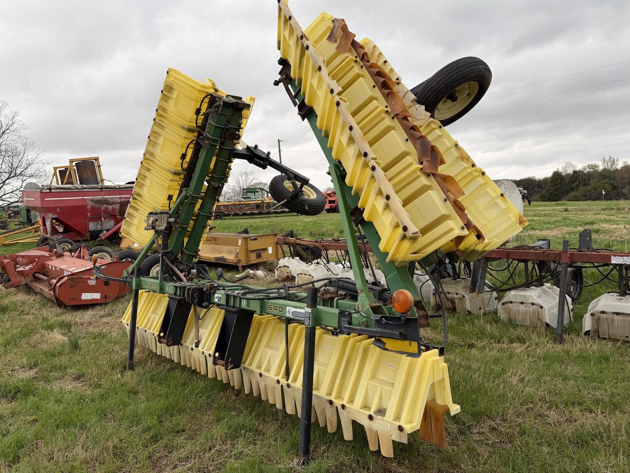 Redball 640 Equipment Image0