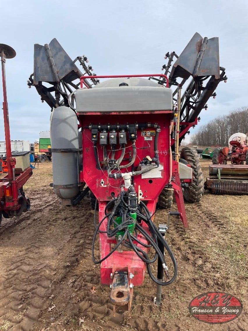 Redball 670 Equipment Image0