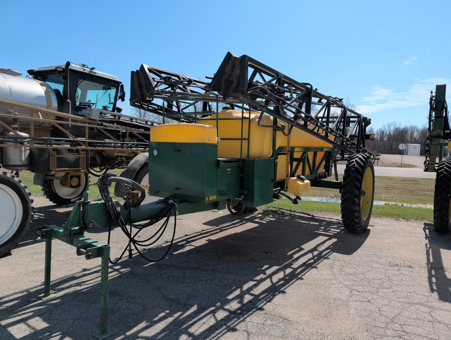 Redball 680 Equipment Image0