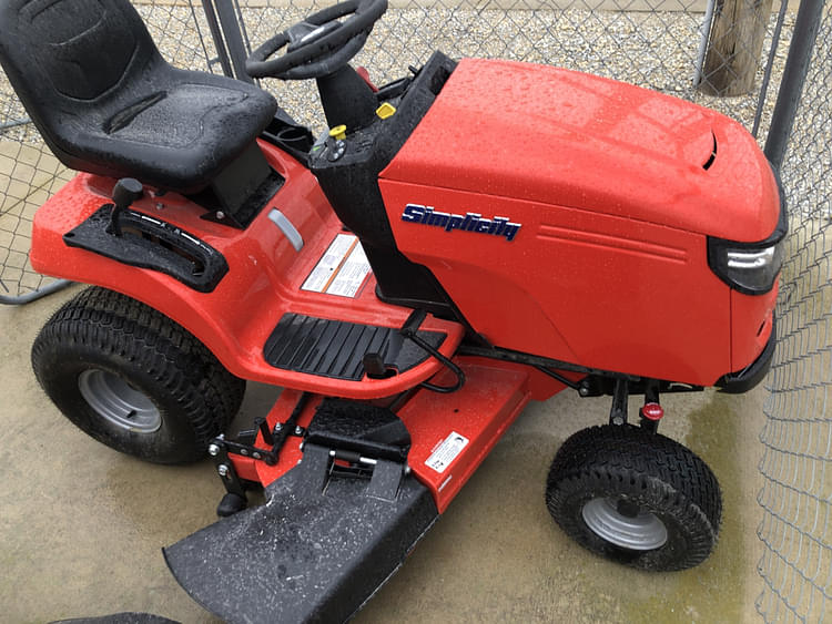 2021 Simplicity Regent Equipment Image0