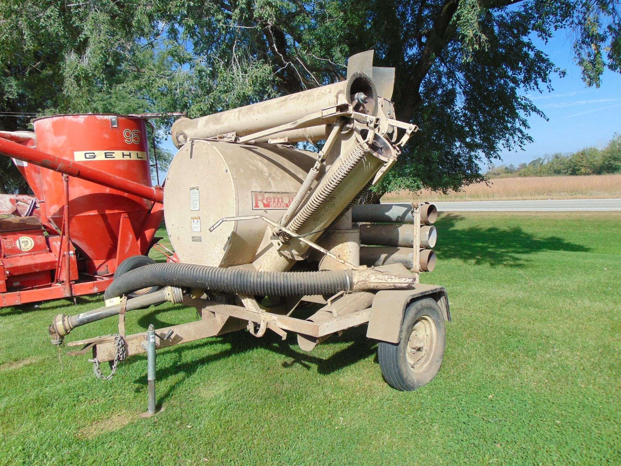 REM 1026 Equipment Image0