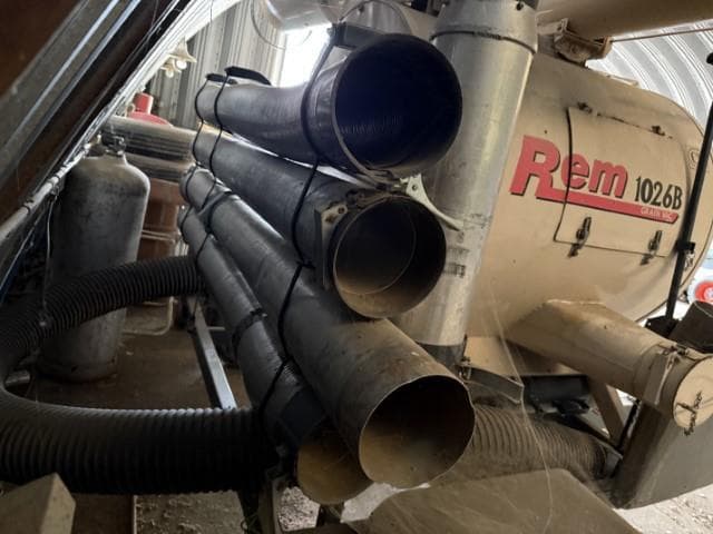 Image of REM 1026B equipment image 4