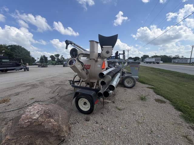 Image of REM 2500 equipment image 2