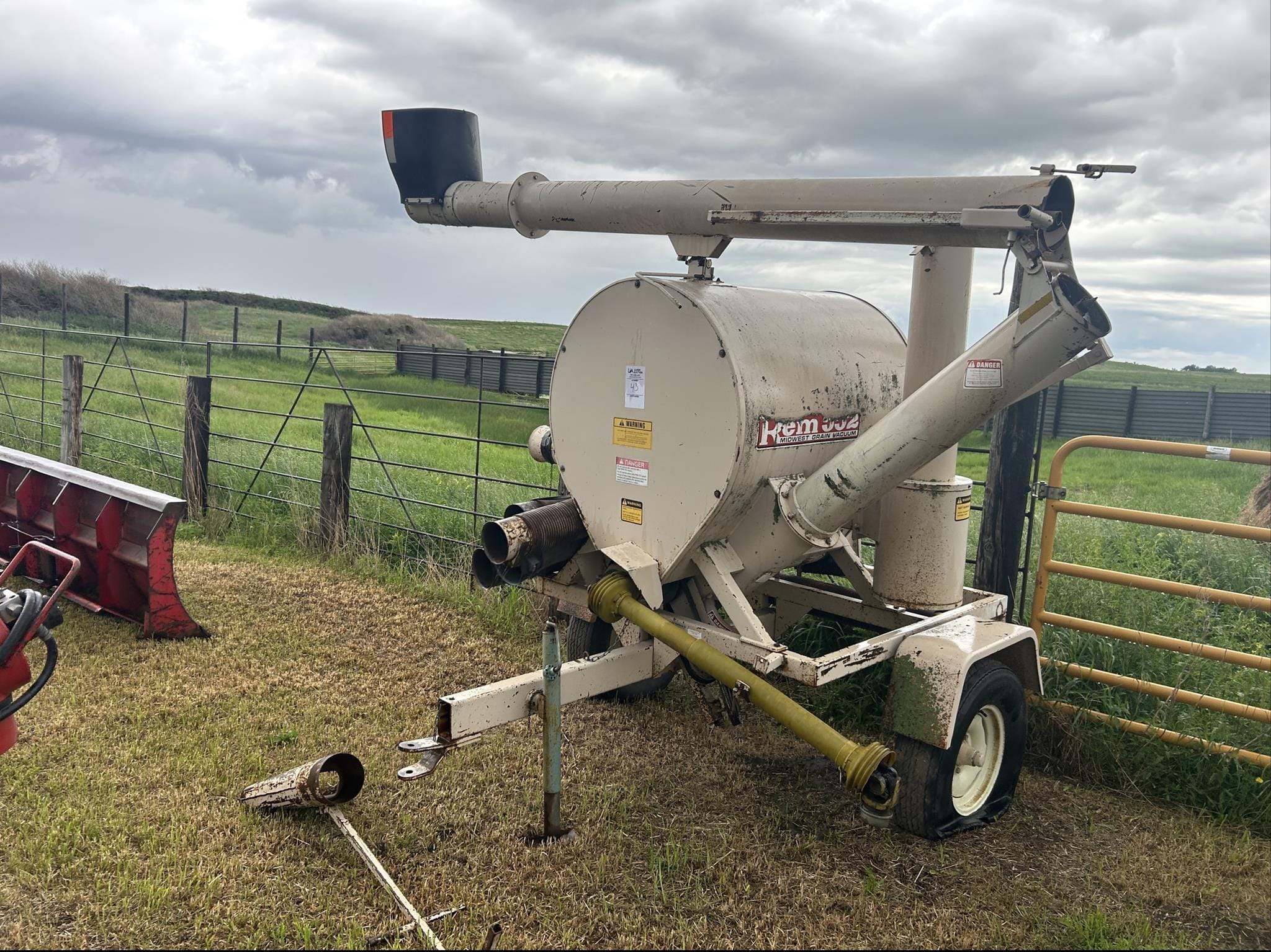 REM 552 Equipment Image0