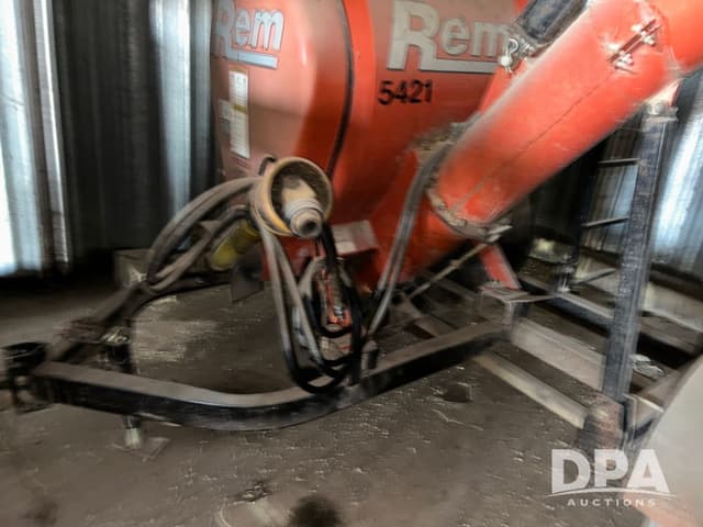 Image of REM 2700 equipment image 1