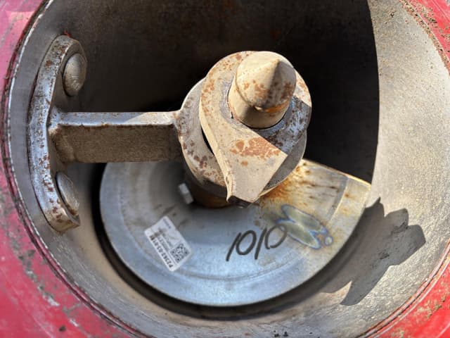 Image of REM VRX equipment image 2