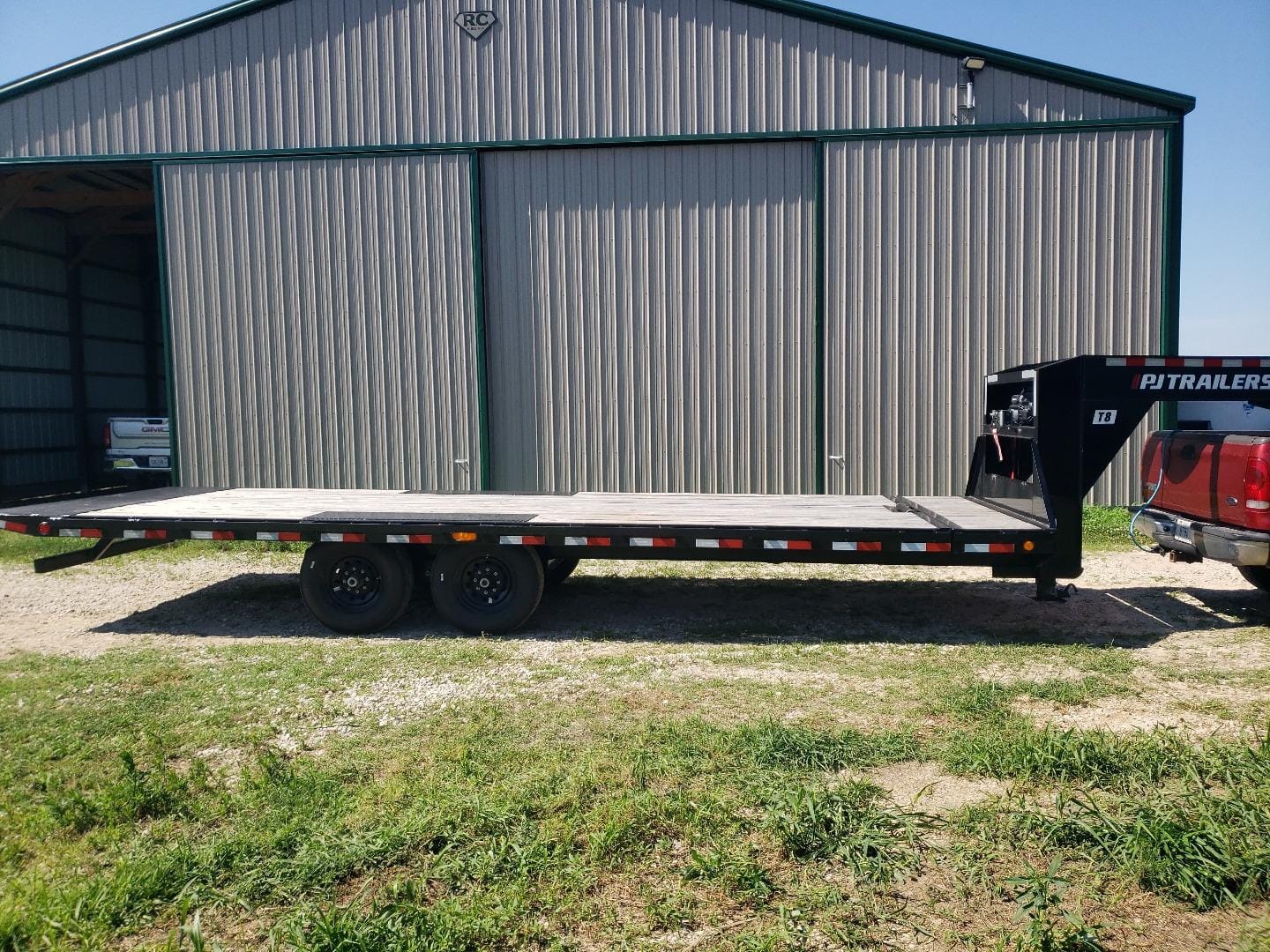 2025 PJ T8242 Equipment Image0