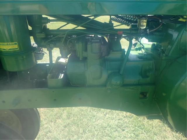 Image of John Deere 60 equipment image 3