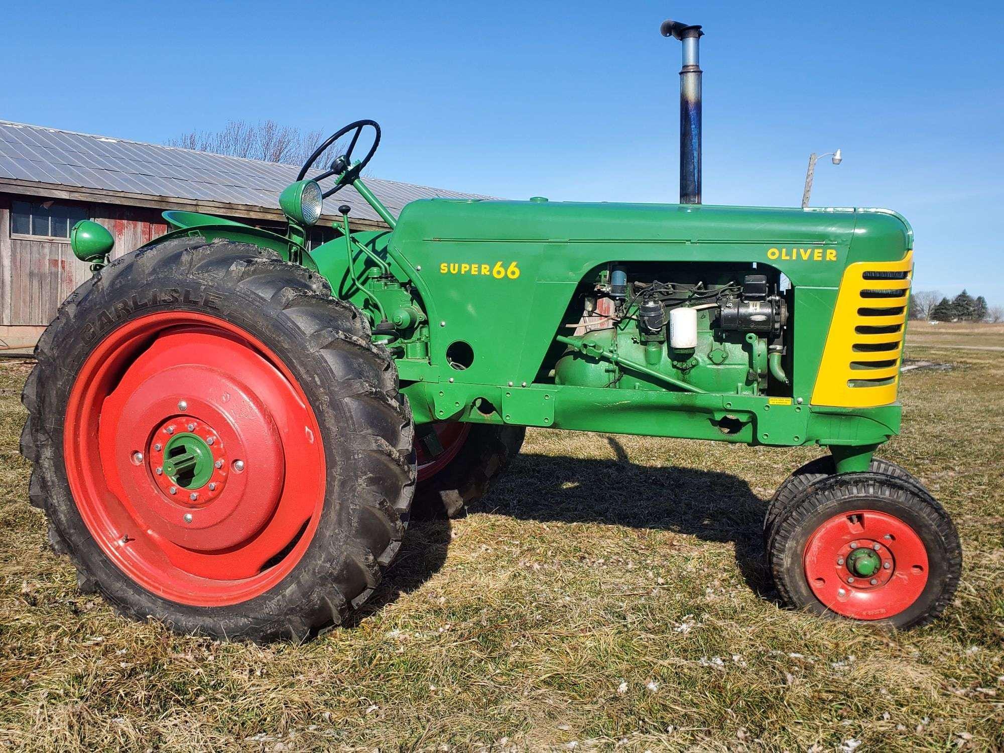 SOLD - 1956 Oliver Super 66 Lot No. 4931601 Tractors with 36 HP