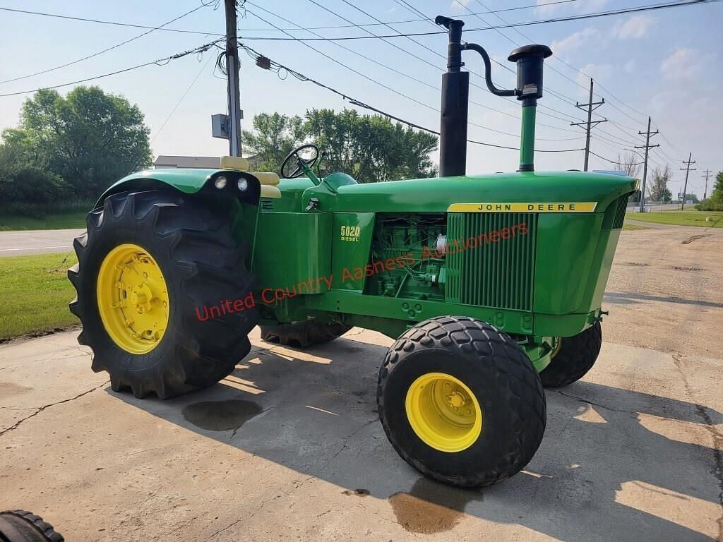 Image of John Deere 5020 Primary image