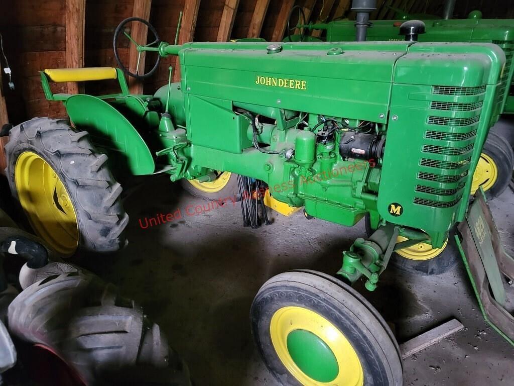 Image of John Deere M Primary Image
