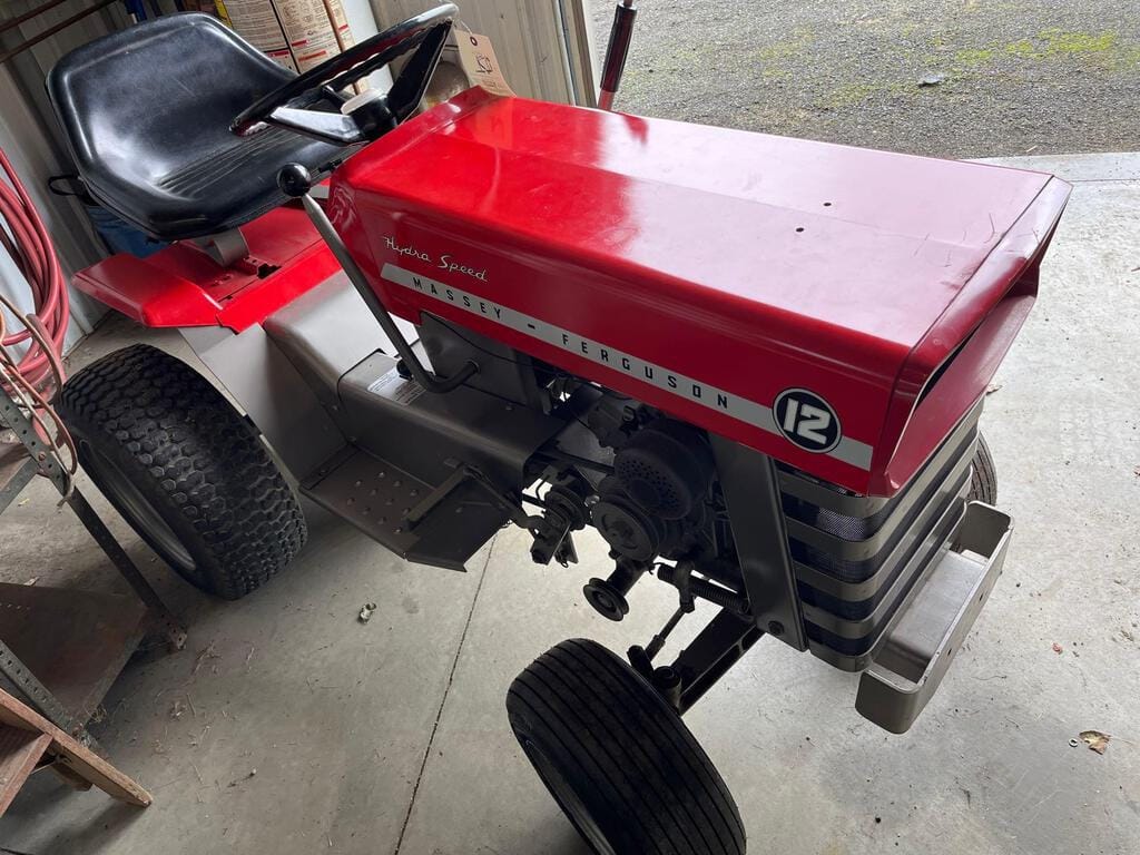 Main image Massey Ferguson 12