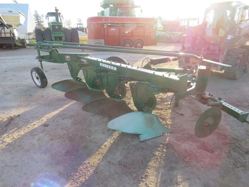 Oliver 546 Equipment Image0