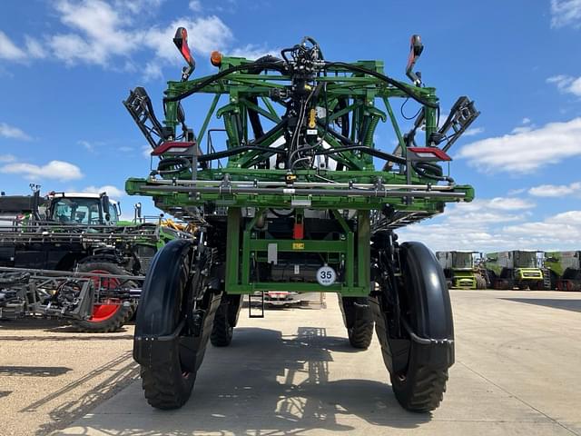 Image of Fendt RoGator 934 equipment image 2