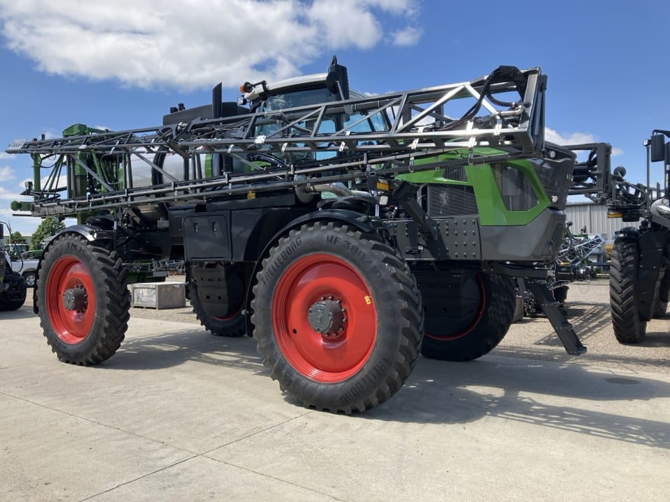 2024 Fendt RoGator 934 Equipment Image0
