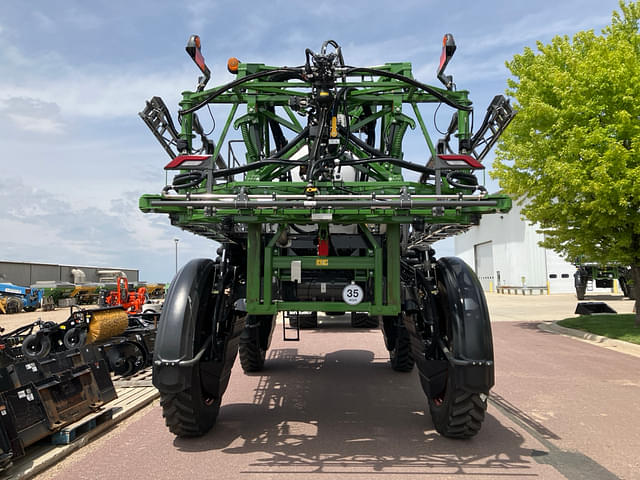 Image of Fendt RoGator 934 equipment image 2