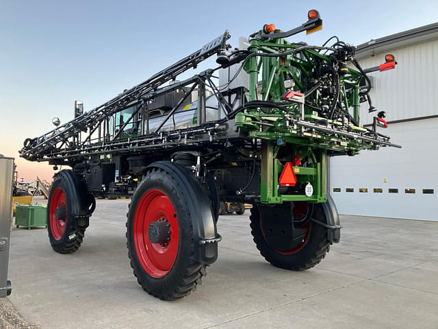 Image of Fendt RoGator 934 equipment image 2