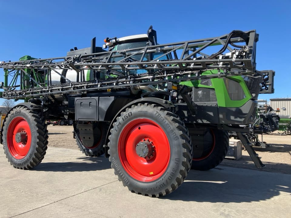 2024 Fendt RoGator 934 Equipment Image0