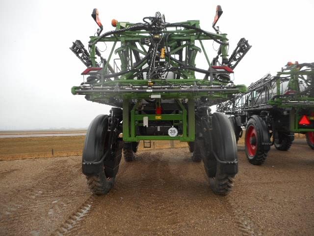 Image of Fendt RoGator 934 equipment image 2