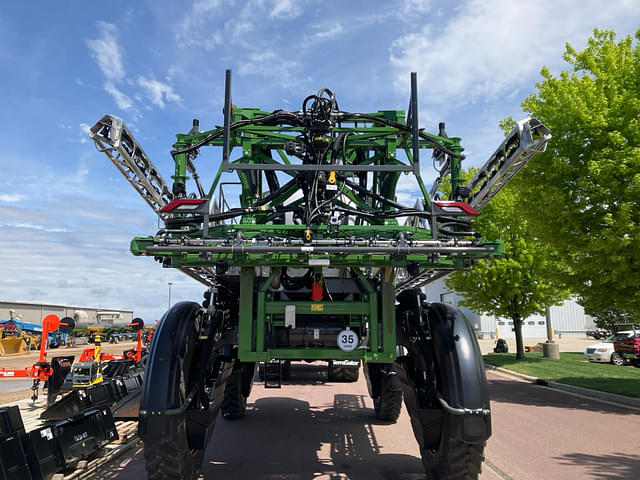 Image of Fendt RoGator 934 equipment image 3