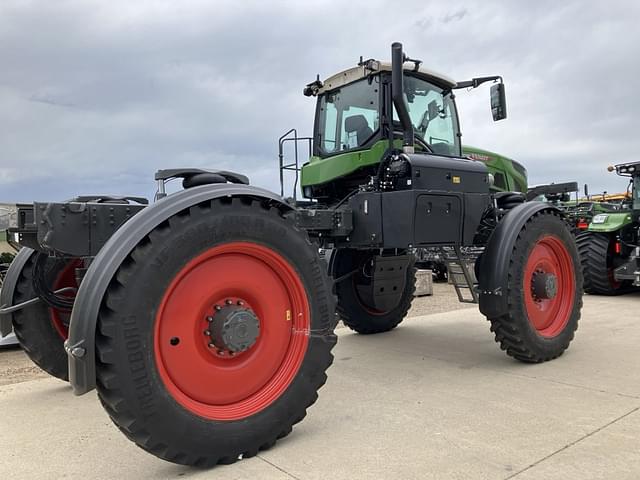 Image of Fendt RoGator 934 equipment image 3