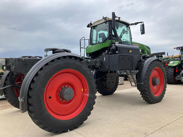 Image of Fendt RoGator 934 equipment image 3