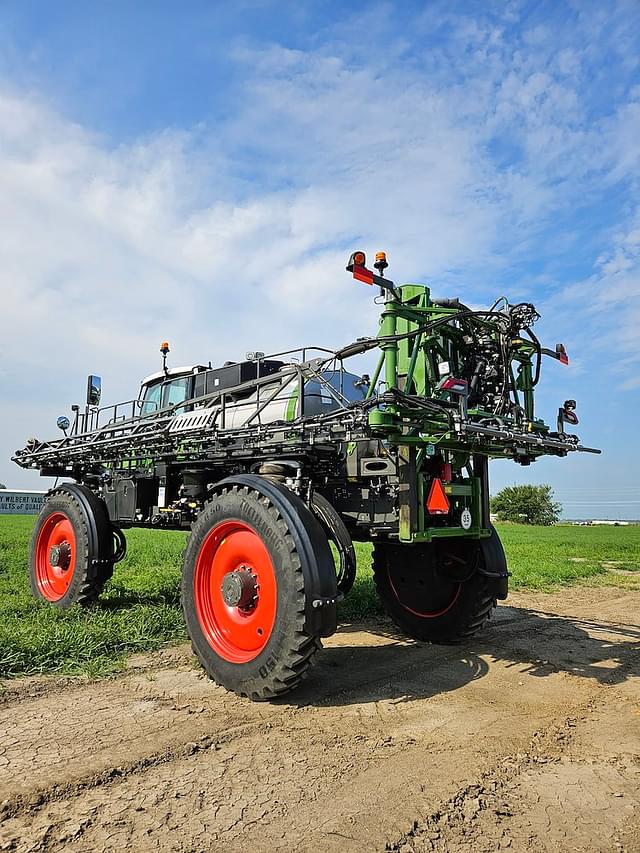 Image of Fendt RoGator 934H equipment image 2