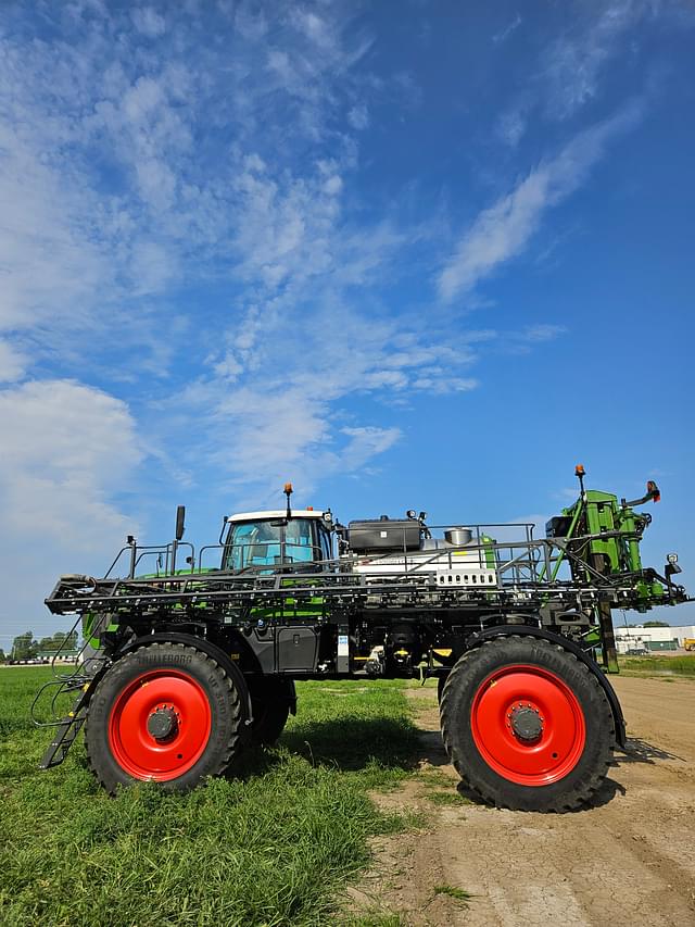 Image of Fendt RoGator 934H equipment image 1