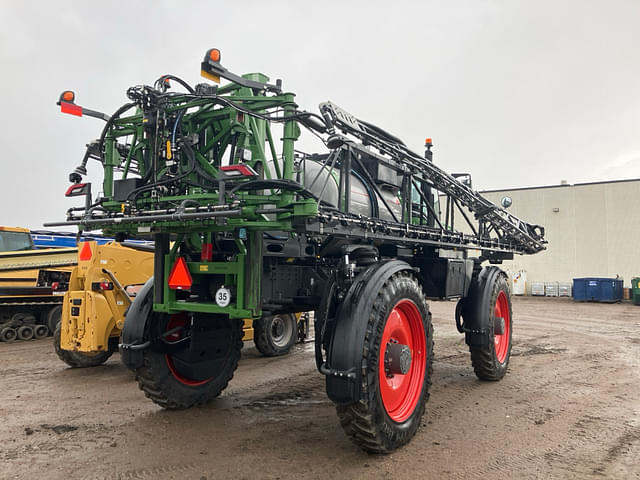 Image of Fendt RoGator 934H equipment image 2