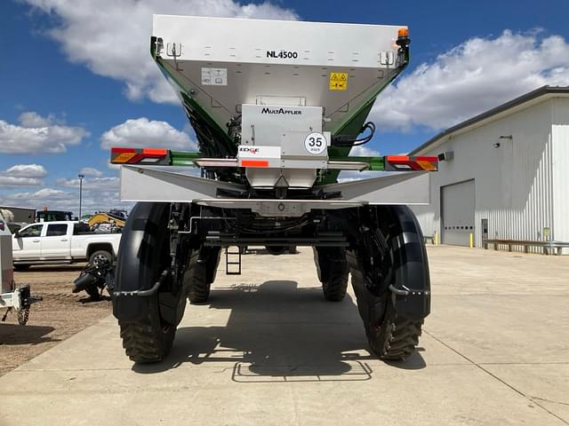 Image of Fendt RoGator 934H equipment image 2