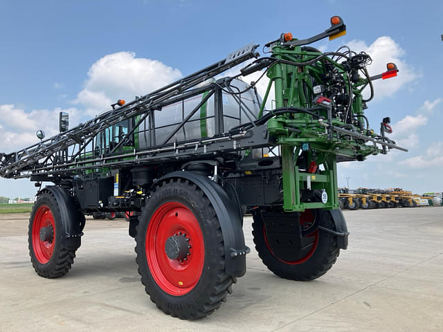 Image of Fendt RoGator 937 equipment image 1